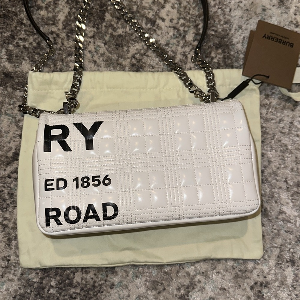 Burberry Limited Patent Quilted Horseferry Print Small Lola Bag in White NWT - Picture 9 of 17
